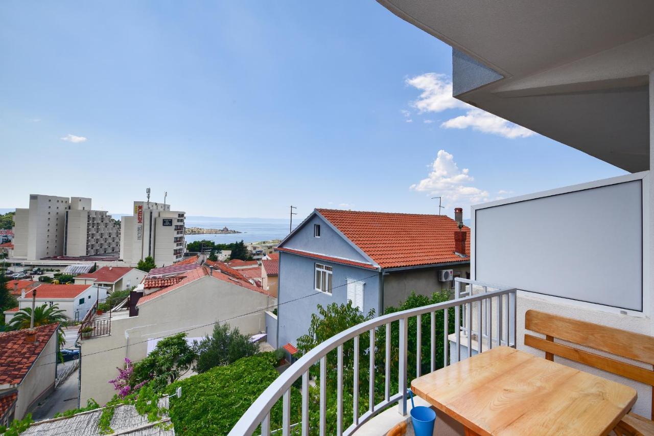 Apartmani Mate Макарска Екстериор снимка