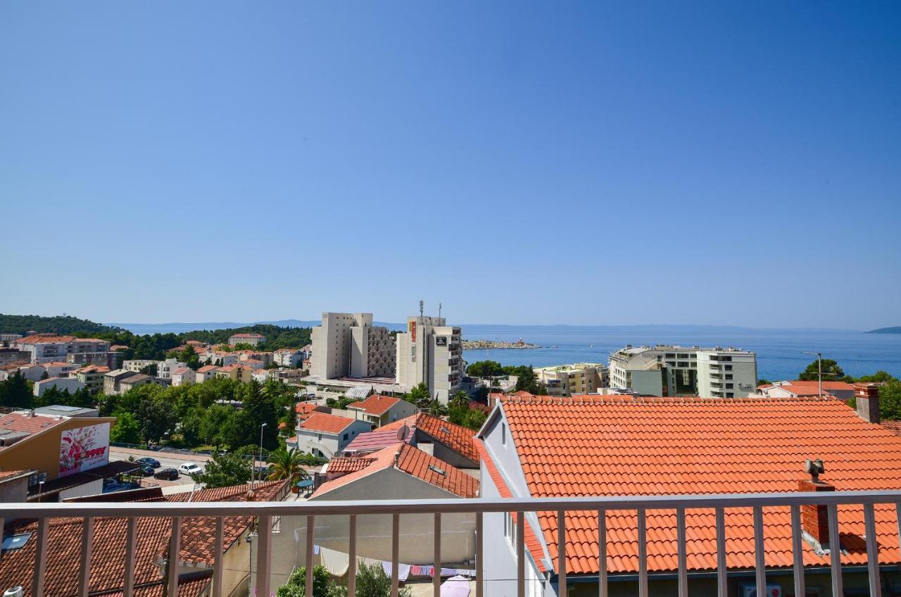 Apartmani Mate Макарска Екстериор снимка