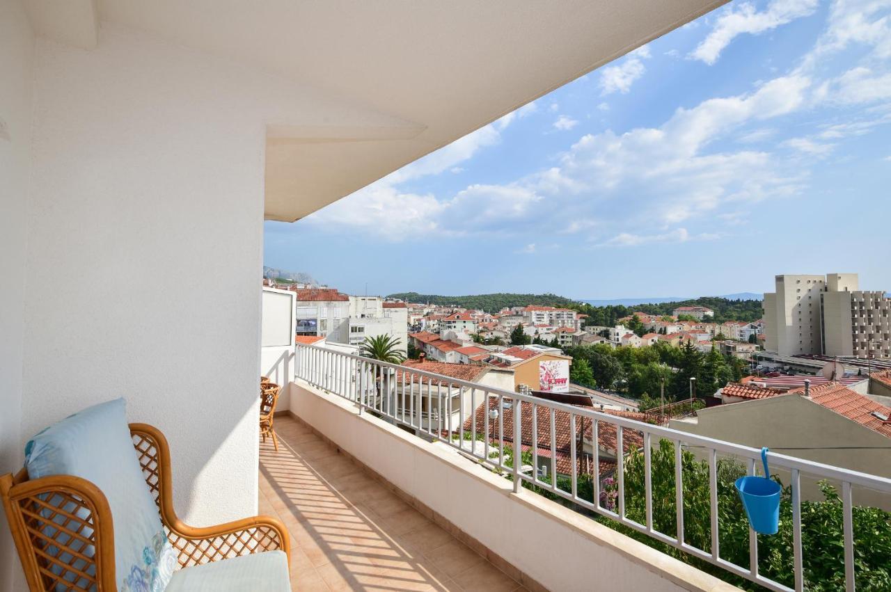 Apartmani Mate Макарска Екстериор снимка